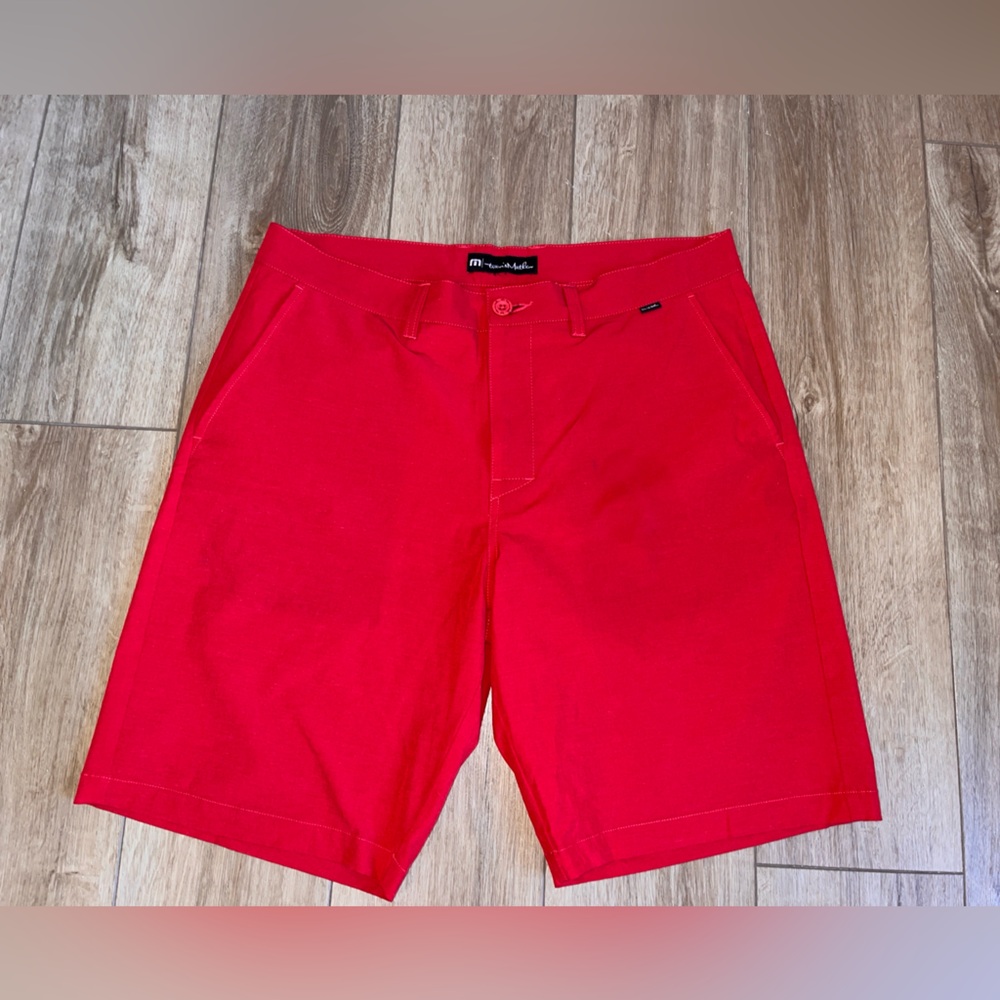 Travis Mathew Beck Shorts Men's 36 Red Golf Chino 10" Inseam Performance EUC